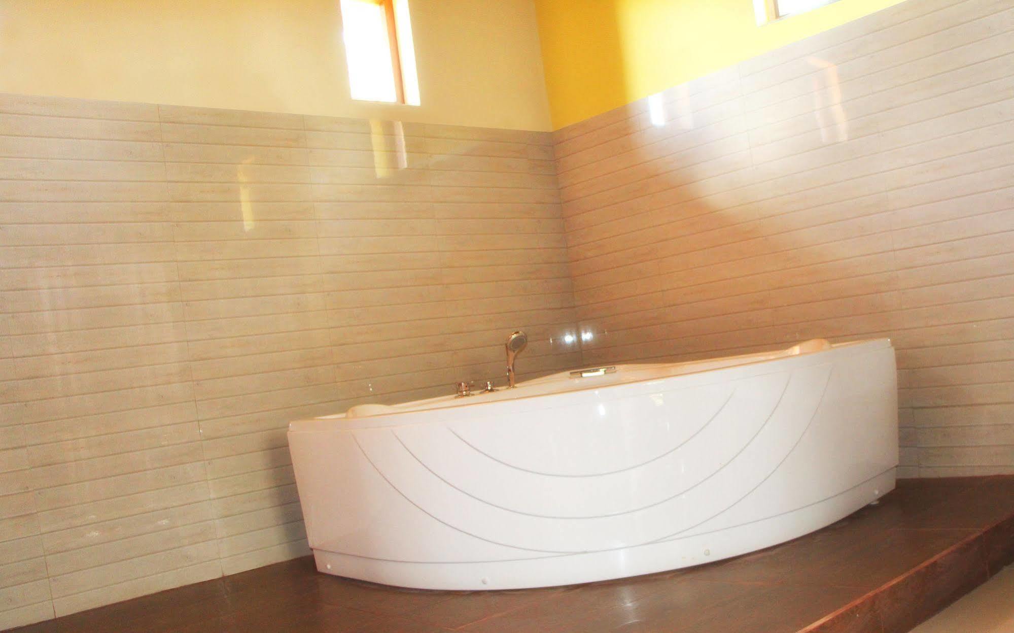 Airport Villa Katunayaka Ngoại thất bức ảnh